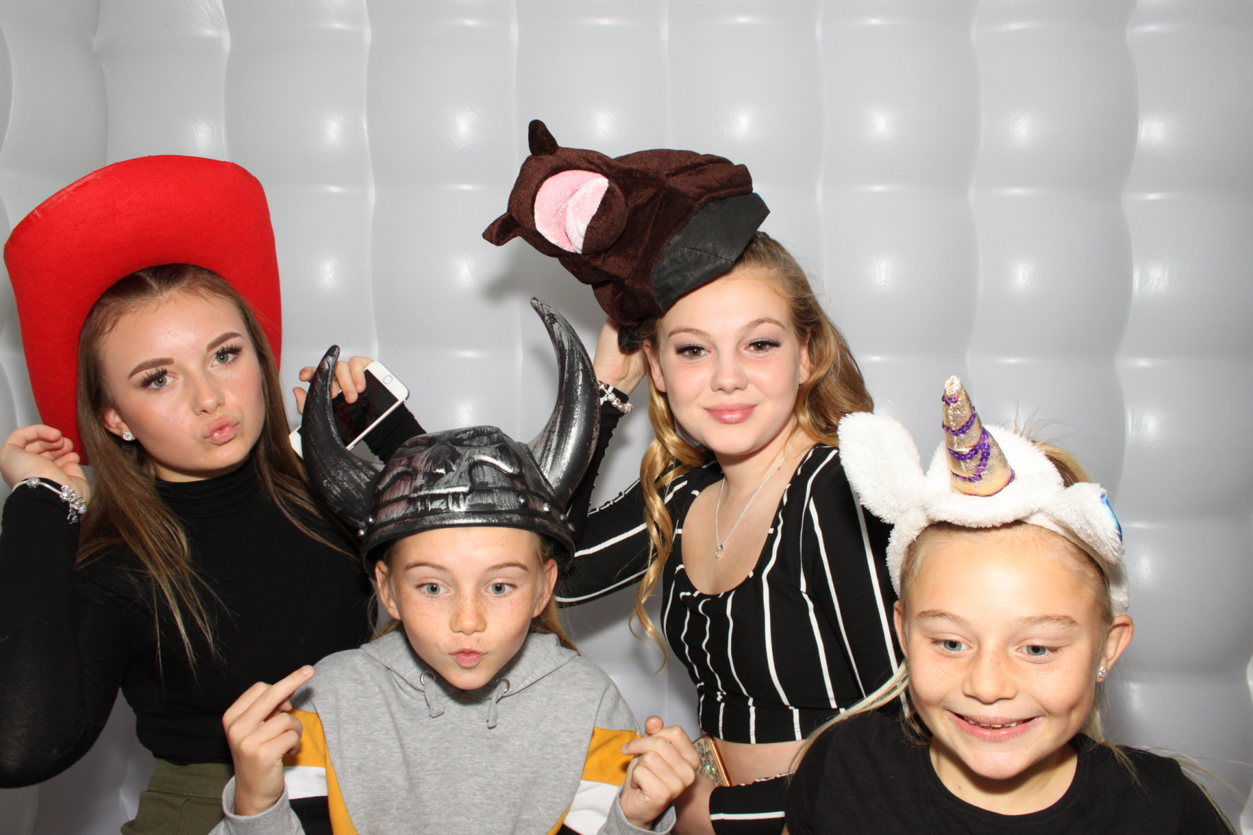 Freya’s 13th party  | View more photos from the event at gallery.yourboothskent.co.uk/u/Your-Booths-Kent/Freya’s-13th-party